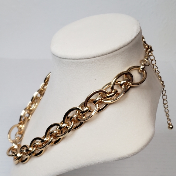 Authentic Louis Vuitton Gold Padlock with Unbranded Punky Gold Plated Chain - Picture 9 of 13